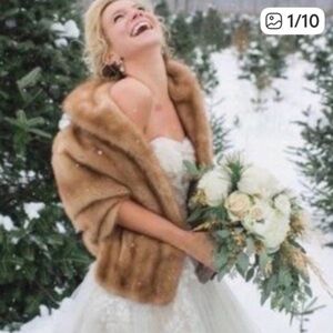 Mink Luxury Real Medium Blonde Mink Fur
Bridal Pickets Stole Wrap Scarf
Size: OS